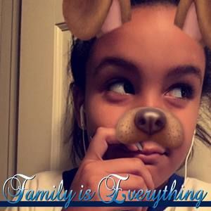 Meet your Posher, Janelle